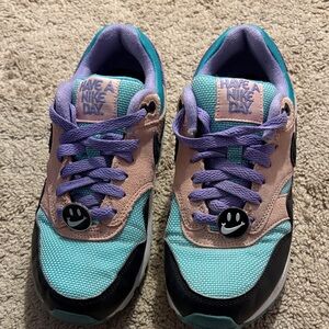 Nike Kids Turquoise, Lavender & Pink 'Have A Nike Day' Sneakers